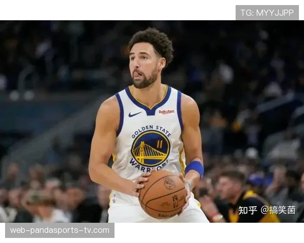 克莱·汤普森无球跑动拉开空间助勇士三分命中率提升