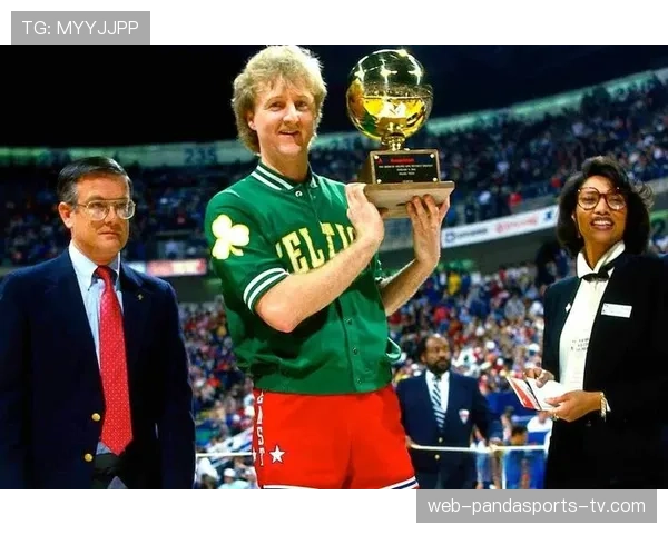 拉里·伯德精准中投拉开得分差距，超越同代核心威斯布鲁克