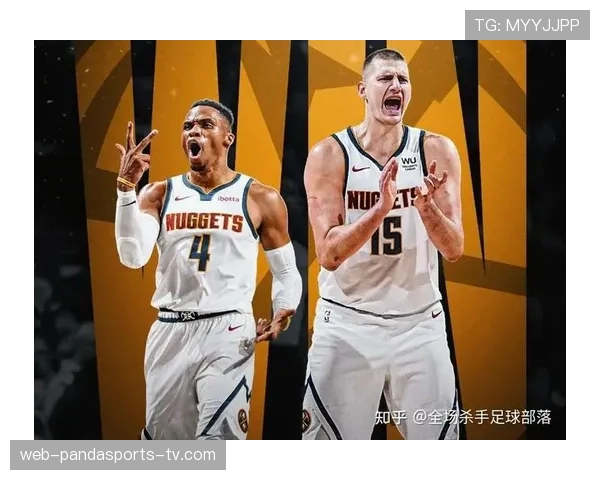 约基奇单打拉开内线优势，助掘金保持季后赛高效得分